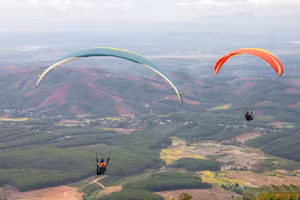 Giải “Dù lượn khám phá đại ngàn - Sa Thầy 2024” quy tụ 120 phi công.