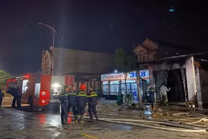 Hiện trường vụ cháy khiến 3 người tử vong.