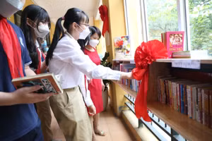 Sáng 21/4, Trường THCS Thái Thịnh đã khánh thành không gian thư viện mở tại trường.