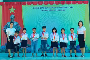 7 học sinh của Trường Tiểu học Hải Xuân (Hải Hậu, Nam Định) đạt thành tích cao tại Kỳ thi Olympic Toán (FMO) năm 2022.