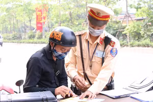 Lực lượng CSGT toàn quốc ra quân đảm bảo TT ATGT dịp Tết 2021.