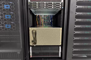 Siêu máy chủ NVIDIA DGX A100 tại Trường Đại học Công nghệ Thông tin. Ảnh: UIT