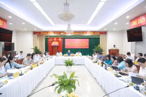 Buổi giám sát chuyên đề của Đoàn ĐBQH tỉnh Đồng Nai với UBND tỉnh, ngày 29/2. Ảnh: Phúc Minh