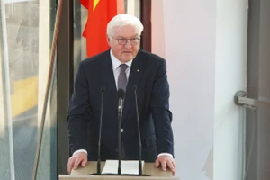 Tổng thống Cộng hòa Liên bang Đức Frank-Walter Steinmeier phát biểu trước sinh viên và giảng viên VGU. Ảnh: Mạnh Tùng