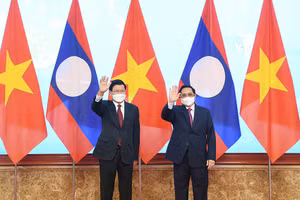 Việt Nam, Lào nhất trí thúc đẩy triển khai sớm các dự án kết nối giao thông chiến lược