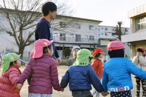 GV Nhật Bản vi phạm kỷ luật, chỉ bị phạt đình chỉ giảng dạy tối đa 3 năm.