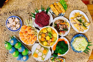 Mâm cỗ rằm tháng 7 đẹp mắt giữa mùa dịch của hội chị em yêu bếp