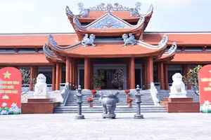 Chiều mùng 1 Tết vắng lặng tại tâm dịch Chí Linh