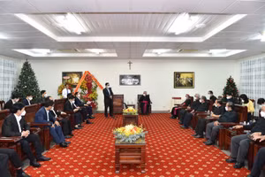 Thủ tướng chúc mừng lễ Giáng sinh, thăm và tặng quà đồng bào Công giáo tại tỉnh Bà Rịa - Vũng Tàu