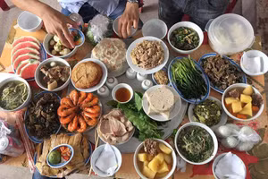 Về quê chữa bệnh và cái kết đắng lòng