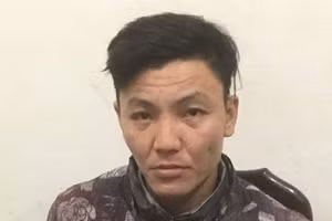 Nguyễn Tuấn tại cơ quan công an. Ảnh: công an cung cấp. 