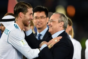 Chủ tịch Florentino Perez và Sergio Ramos thời điểm còn mặn nồng.