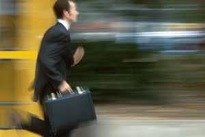 Truyện cười: Lý do chồng về muộn