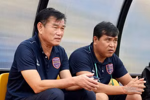 HLV Phan Thanh Hùng bất ngờ chia tay Bình Dương