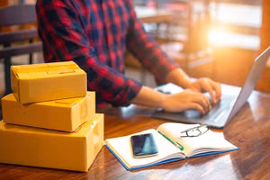 Bỗng dưng vợ “nghiện”… bán hàng online