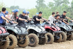 Trải nghiệm cảm giác mạnh, khám phá thiên nhiên cùng “quái thú” ATV