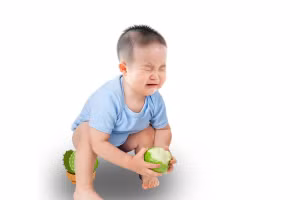 Táo bón là vấn đề thường gặp ở trẻ nhưng luôn khiến các bậc phụ huynh đau đầu trong tìm biện pháp “xử lý”.