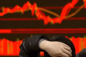 Bán tháo chưa từng có trong lịch sử, bất lực nhìn tiền "bốc hơi"