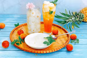 Cách làm vải ngâm đường ngọt thanh pha cùng trà giải khát mùa hè 