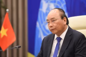 Thủ tướng Nguyễn Xuân Phúc nhấn mạnh những hậu quả nghiêm trọng đối với Trái đất và nhân loại do tác động của biến đổi khí hậu. Ảnh: VGP/Quang Hiếu