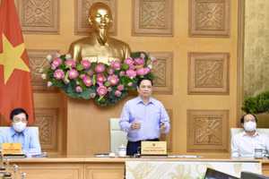 Thủ tướng phê bình nghiêm khắc những nơi chậm trễ, đốc thúc giải ngân khoản vốn 250 nghìn tỷ đồng