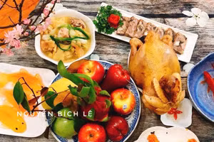 Chị em nô nức khoe mâm cúng ông Công ông Táo khiến dân mạng trầm trồ