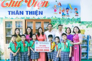 KVT trao tặng Tủ sách Khuyến học tại Vũng Tàu