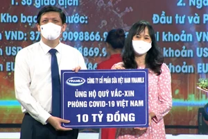 Vinamilk tiếp tục ủng hộ 10 tỷ đồng vào Quỹ vắc xin phòng Covid-19