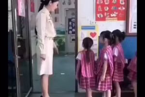 Clip: “Menu chào hỏi" gây sốt mạng của cô trò mầm non 