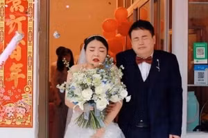 Bộ ảnh cưới khiến cô dâu chú rể "khóc ngất"