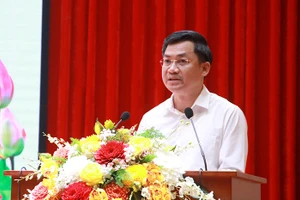 Phó Chủ tịch UBND TP Hà Minh Hải phát biểu tại lễ ra quân.