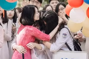 Bạn đã lỗi hẹn bao nhiêu mùa 20/11 không về thăm thầy cô?