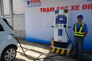 Đà Nẵng tiên phong phát triển trạm sạc, ô tô điện