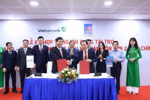Nghi thức ký kết Hợp đồng Hợp đồng hợp tác kinh doanh giai đoạn 2021-2025 giữa PV GAS và PVOIL.