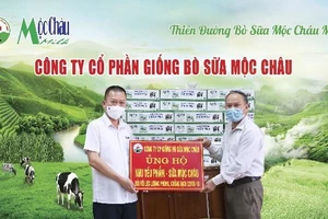 Mộc Châu Milk trao tặng hơn 50.000 sản phẩm tới người dân, lực lượng tuyến đầu chống dịch Covid-19