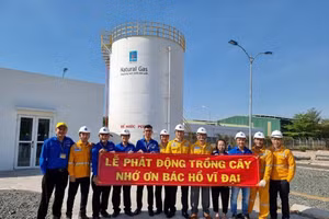 PVGAS D trồng cây xanh tại Nhơn Trạch – Đồng Nai