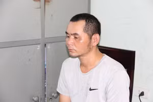 Hà Văn Mười tại cơ quan điều tra. (Ảnh: CANA)