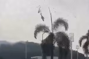 Video khoảnh khắc 2 trực thăng va chạm, không còn ai sống sót