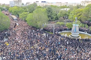 Chùm ảnh biển người tham gia tang lễ Tổng thống Iran