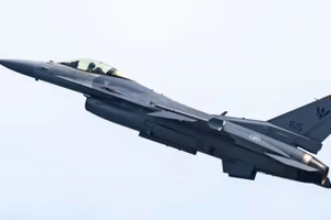 Máy bay chiến đấu F-16C của Không quân Singapore. (Ảnh: Singapore Airshow 2022)