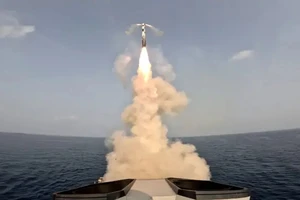 Tên lửa BrahMos. (Ảnh: Hải quân Ấn Độ).