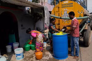 Chùm ảnh bang Ấn Độ cạn kiệt nước dù chưa đến mùa hè