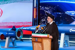 Iran có thể dùng đến tên lửa siêu thanh tấn công đáp trả nhằm vào Israel.