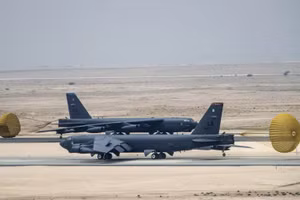 Máy bay B-52H của Mỹ tại căn cứ Al Udeid, Qatar.