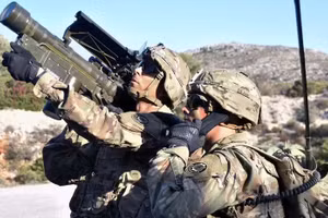 Tên lửa vác vai Stinger.