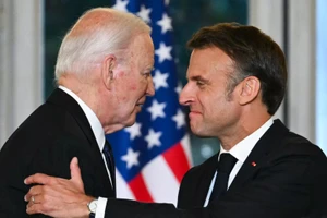 Tổng thống Mỹ Joe Biden và Tổng thống Pháp Emmanuel Macron.