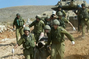 Binh sĩ Israel bị thương trong Chiến tranh Lebanon lần thứ hai, năm 2006. 