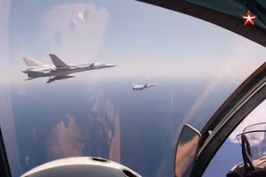 Máy bay Tu-22M3 mang theo Kh-22.