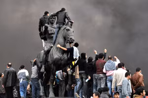 Trung Quốc cho rằng Mỹ đứng sau các cuộc cách mạng màu trên khắp thế giới. 