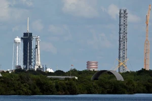  SpaceX sẽ sử dụng Falcon 9 để đưa trạm vũ trụ mới vào không gian và tiếp tục đưa phi hành gia lên trạm để nghiên cứu.